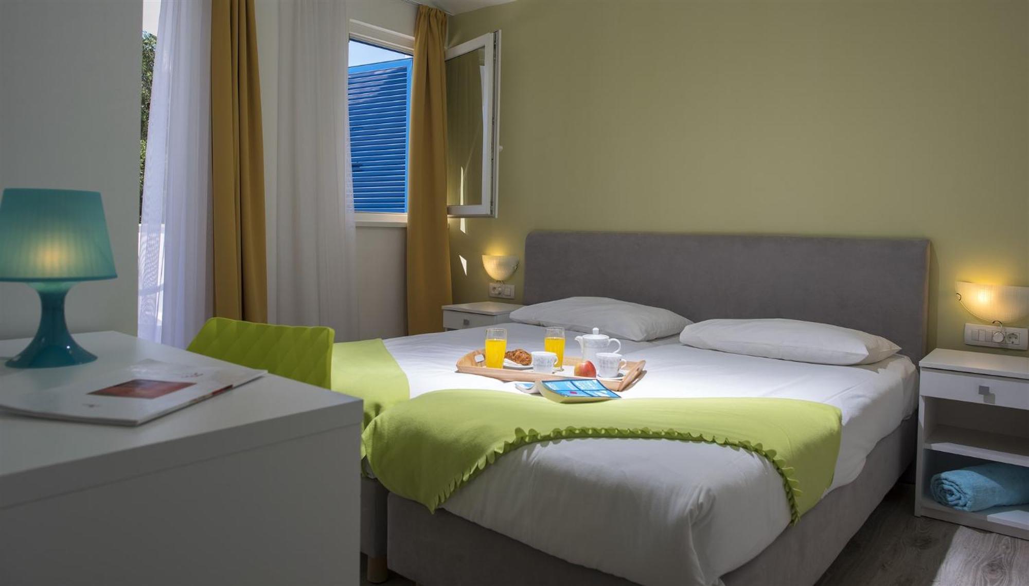 Aminess Vival Port9 Residence Korčula Zimmer foto